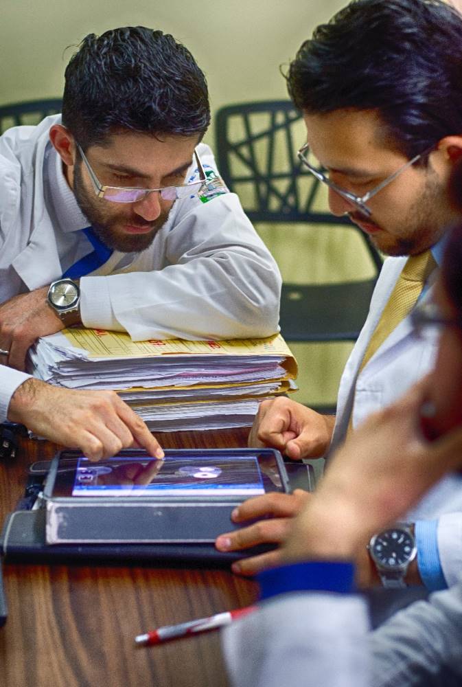 Eleva tu reconocimiento profesional actualizando tu información personal, profesional, tus actividades docentes y de investigación en el IMSS